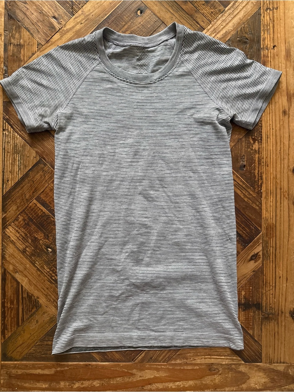 lululemon athletica Swiftly Tech Short Sleeve Shirt 2.0 in Grey Stripe